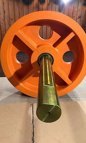 Polia de desvio com eixo Polia de desvio com eixo